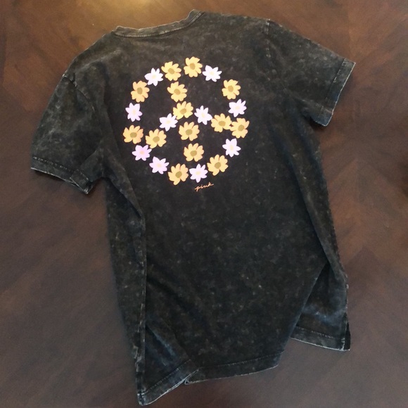 PINK Victoria's Secret Tops - PINK Tee